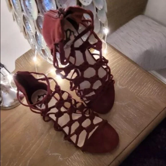 Fergalicious shoes cute! - Picture 2 of 6